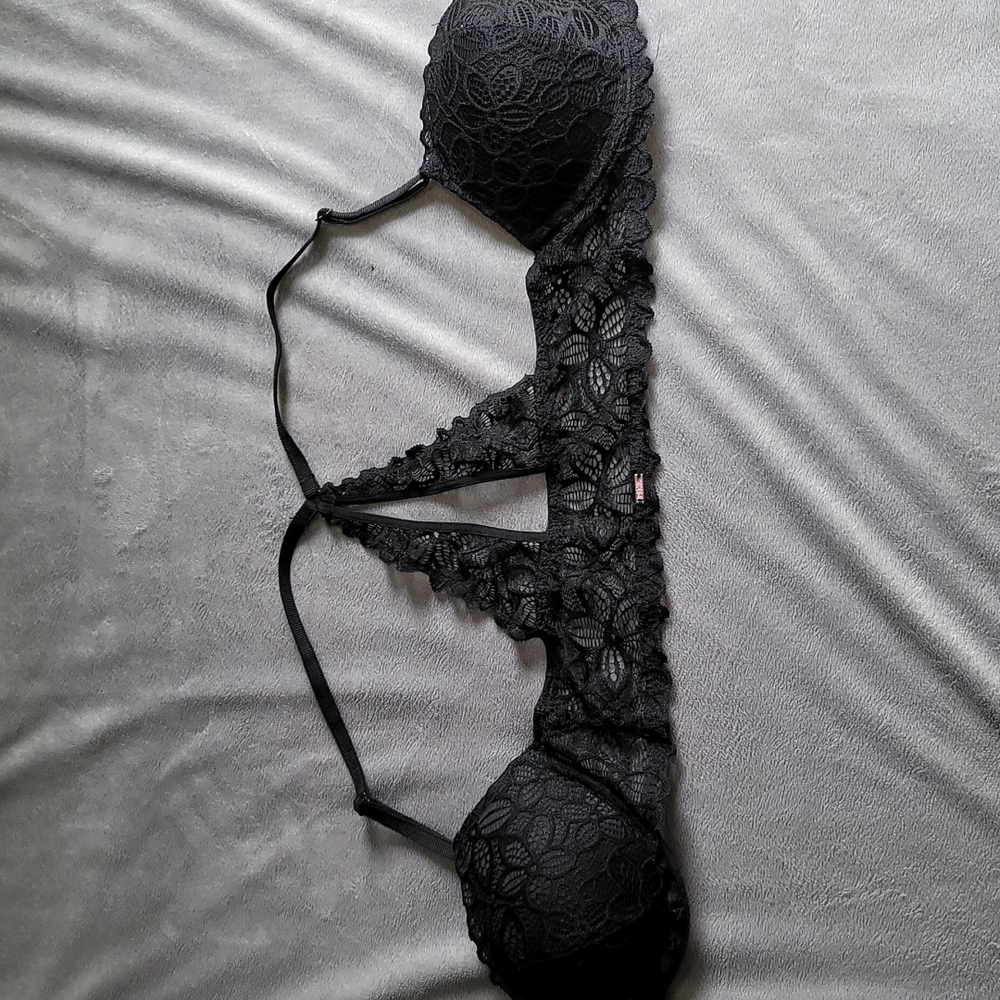 Pink Victoria's secret bra